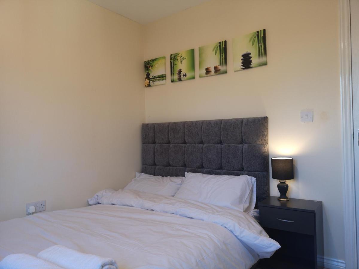 Nightingale Gardens - 4 Bed Detached House - Manchester Exterior foto